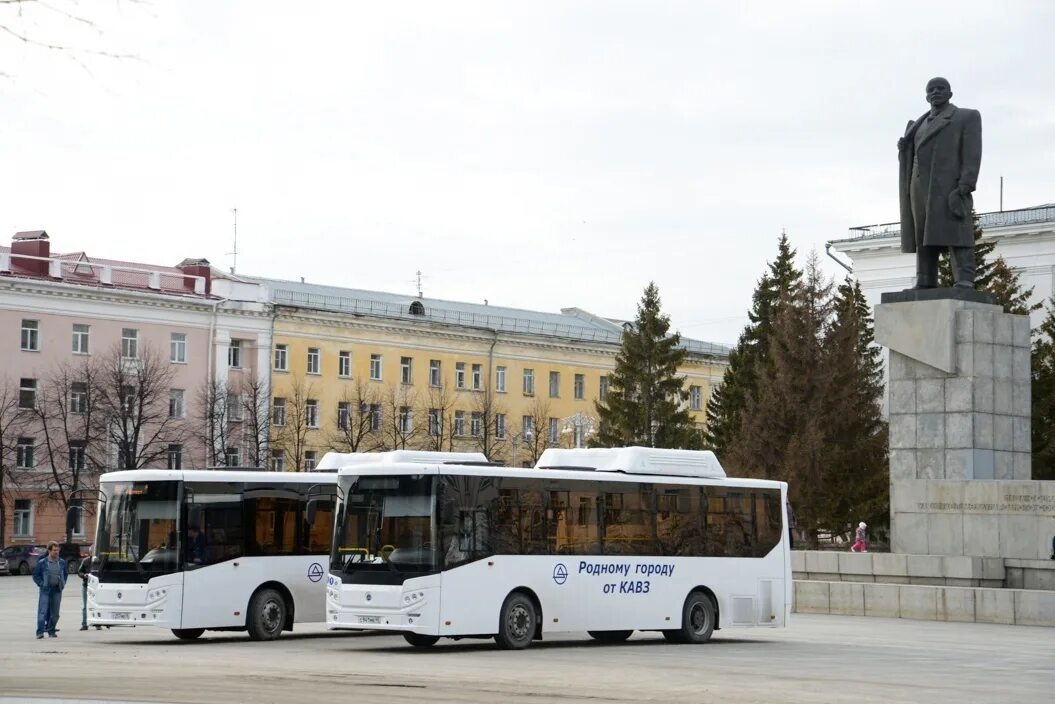 18 маршрут курган. Курган кавз 4270. низкопольный автобус курган.