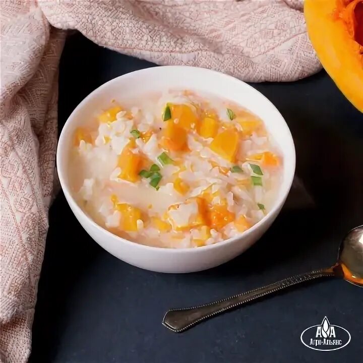 Рисовый суп с колбасой. Суп с тыквой и рисом. Суп с тыквой и рисом. Тыквенный суп с клецками. Суп с тыквой и рисом.