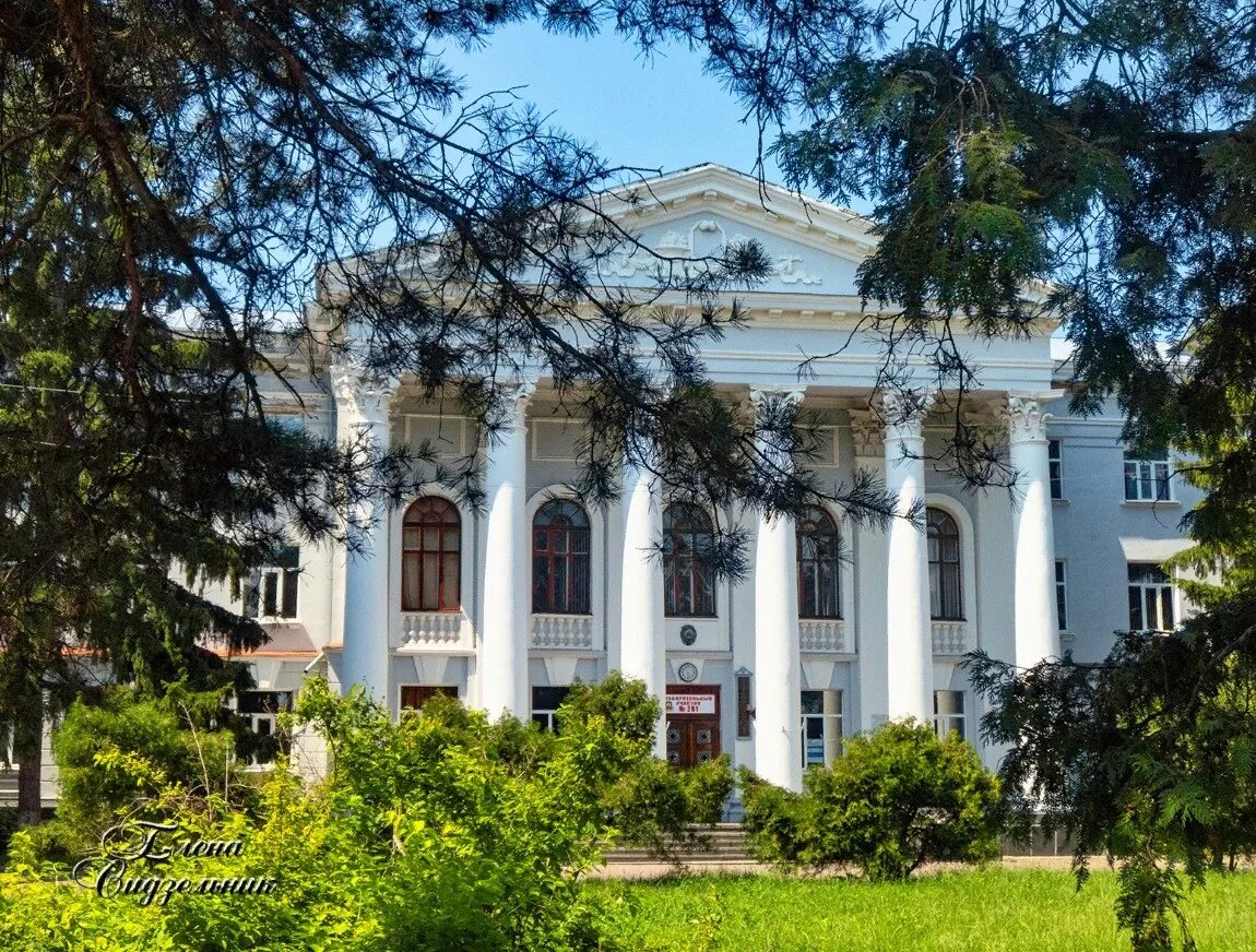 Мичуринск севастополь. ЦГЛ Мичуринск. Город Мичуринск ЦГЛ. Мичуринск ЦГЛ монастырь. ЦГЛ Мичуринск лето.