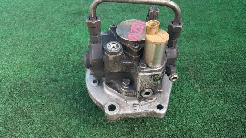 Hitachi 4hk1. Топливный насос высокого давления исузу. Тнвд isuzu 6hk1. Топливный насос исузу. Топливный насос исузу.