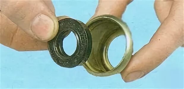 Кромка сальника. 4638904 сальник crown. Сальник полуоси 2110 реверсивный. Устройство сальника. Конструкция сальника.