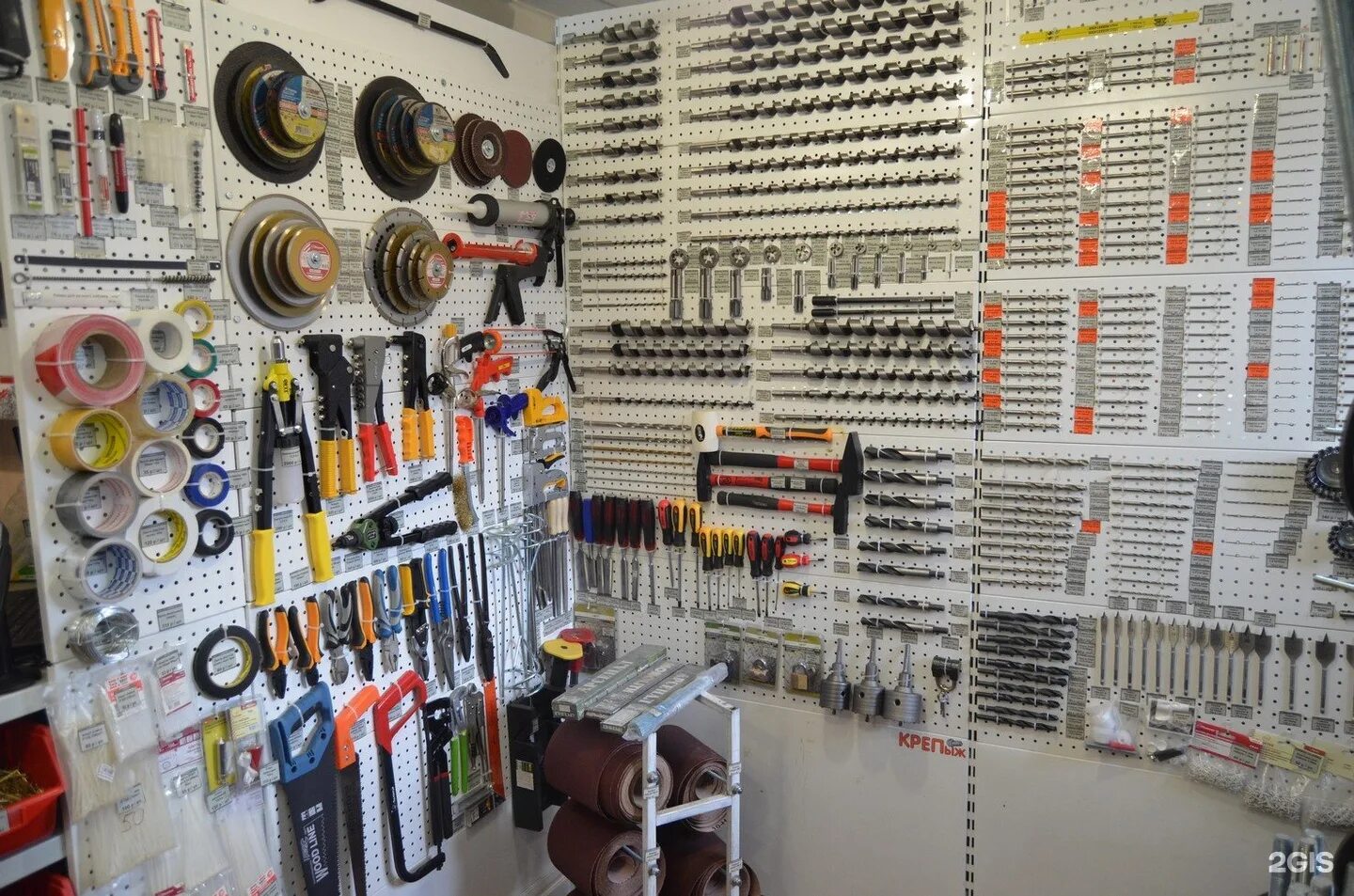 крепежный элемент s32a20r. петли для турника 3 в 1. крепеж ульяновск. фиксатор для металлопластиковых труб 20 мм. выкладка крепежа в магазине.