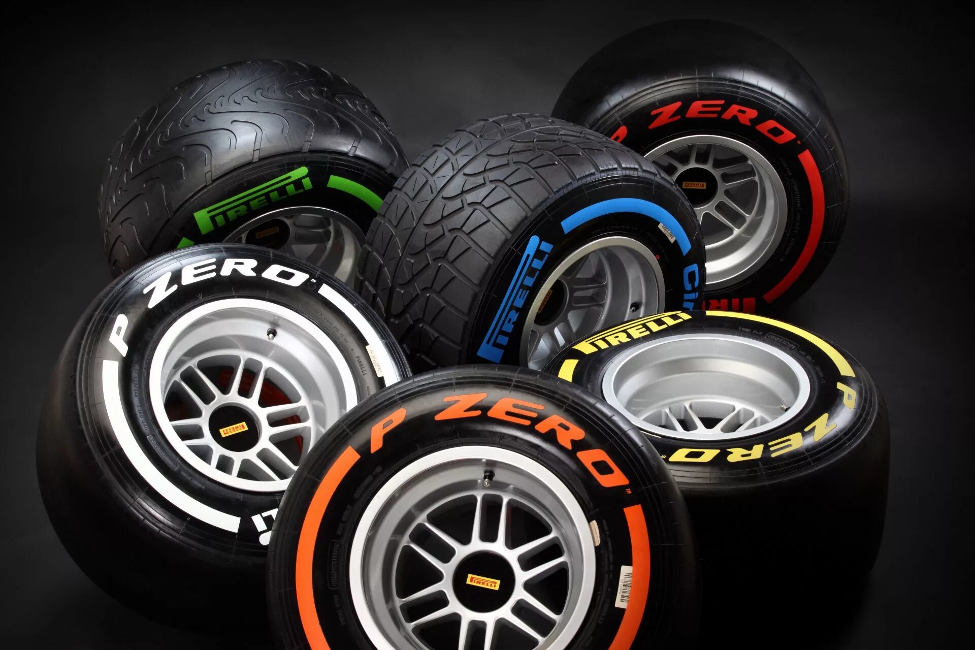 Шины в колесо ру москва. Пирелли f1. Pirelli p Zero f1. F1 Pirelli Tyres 2022. Pirelli Formula 1.