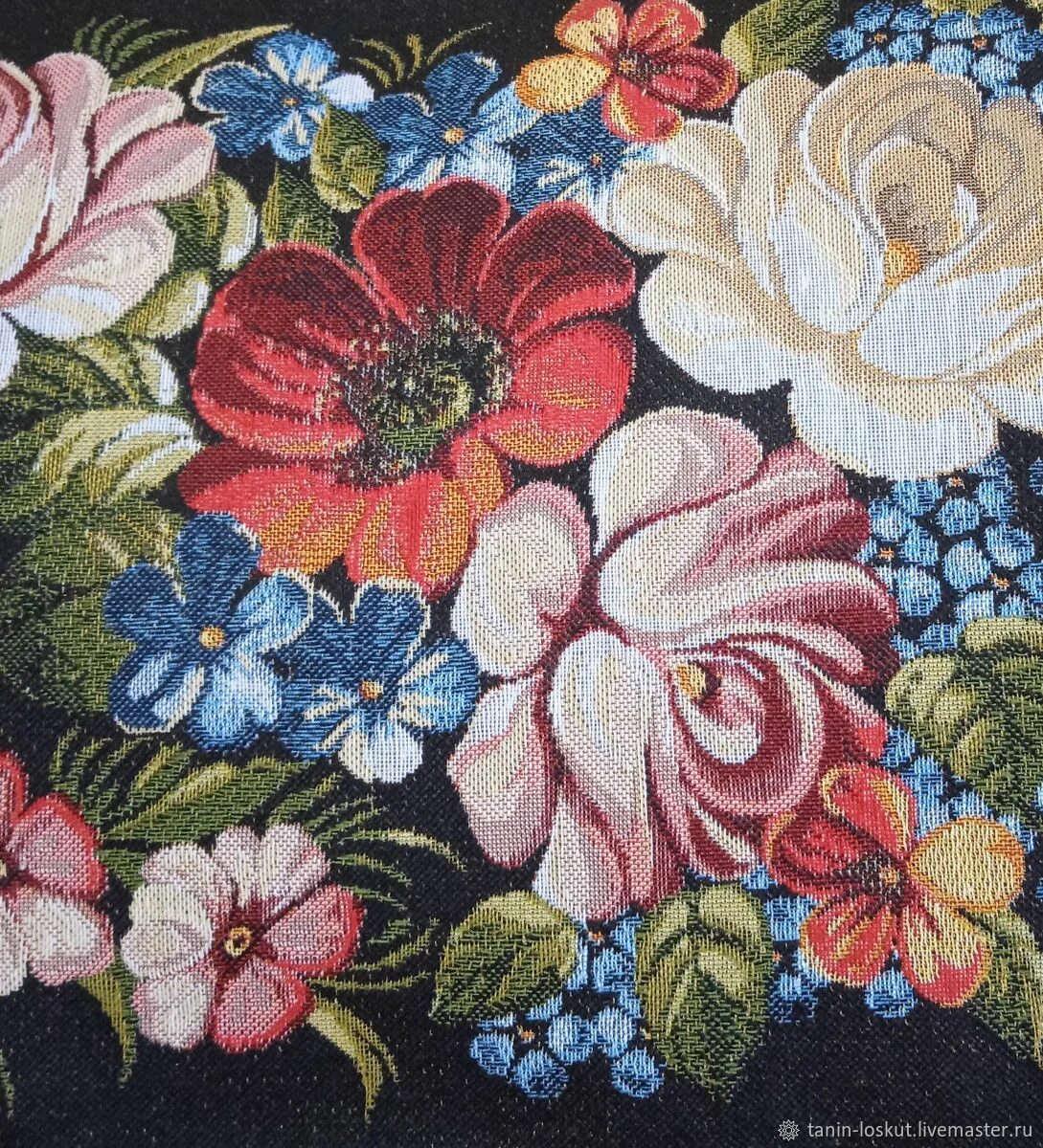 Гобелен фловер. Гобелен цветы. Гобелен в цветочек. Гобелен цветы. Гобеленовые картины маки.