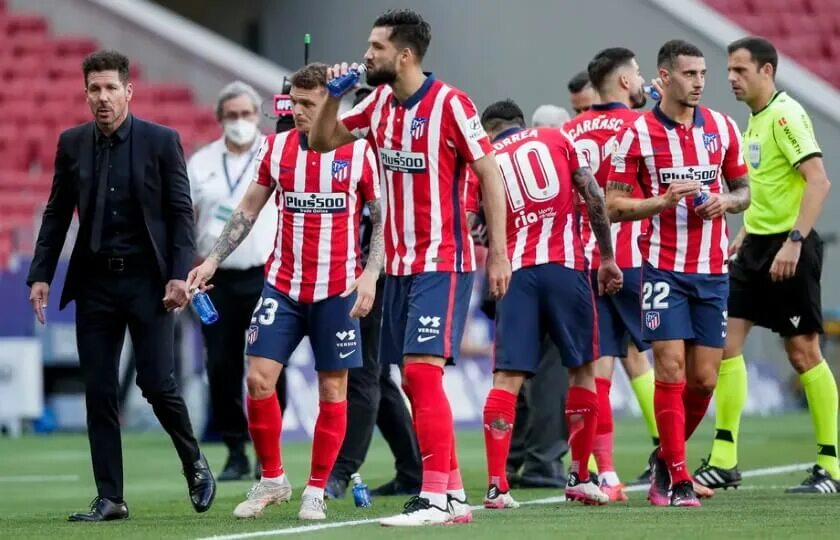 Эктор эррера в хьюстон. Футбольный клуб атлетико. Atletico madrid. Атлетико мадрид матрасники. Игроки атлетико мадрид.