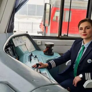 Кукла машинист поезда