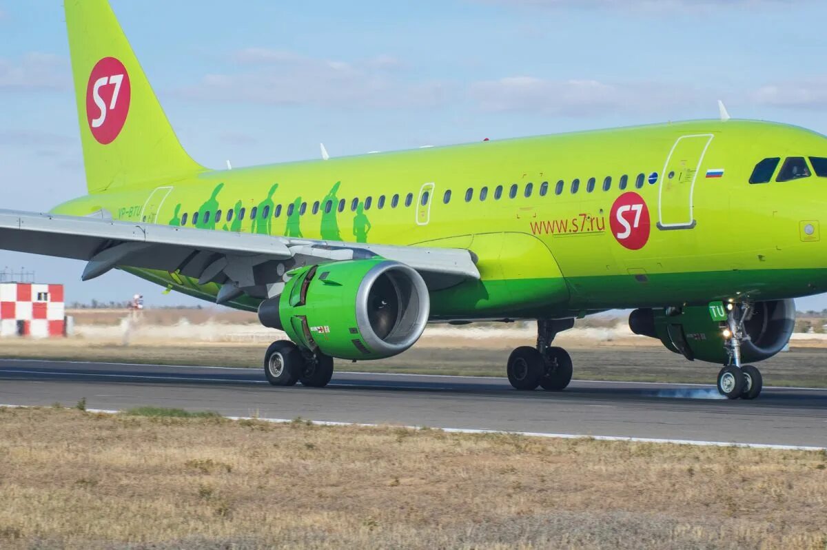 B737 Max s7 в Толмачево. Авиакомпания s7 Airlines аэропорт Толмачево. Самолеты s7 в Новосибирске. S7 airlines новосибирск