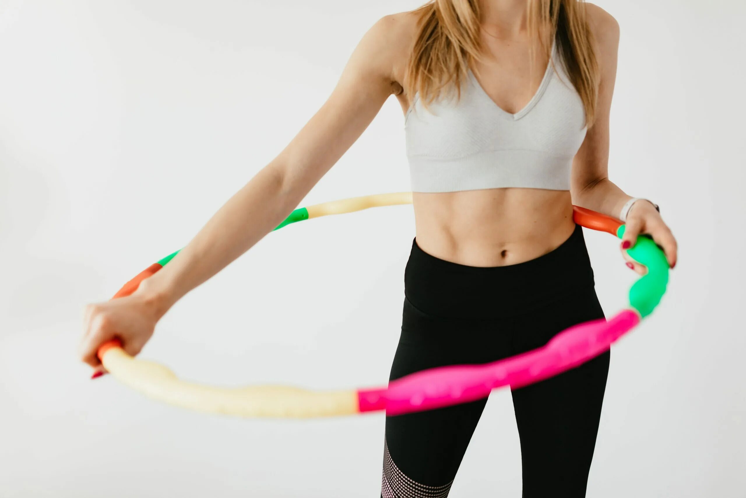 Можно ли крутить обруч при грыже поясничного. Hula hoop. занятия с хулахупом. фитнес обруч. хулахуп для похудения.