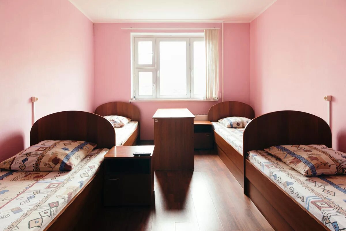 Гостиница вояж уссурийск. Отель джулия в южном бутово. Отель вояж вологда парковка. Мини-отель артист на тверской. Гостиница люблино.