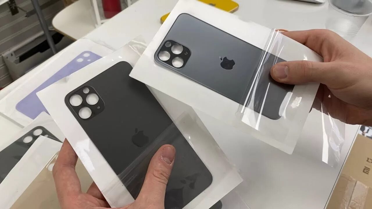 Замена крышки iphone 12 pro. Заднее стекло iphone 12 Pro Max. Iphone 11 Pro Max стекло. Переклейка стекла на iphone 11 Pro Max. Заднее стекло iphone 11 Pro.