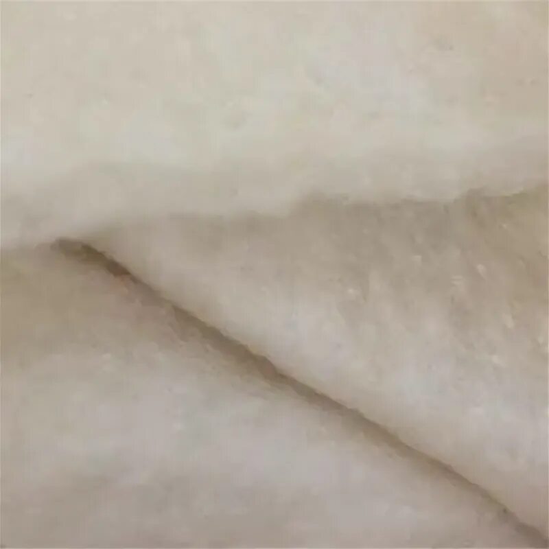 Шерсть для валяния камтекс белый. Шерсть пласт. Шерсть для набивки игрушек. Шерсть овчина. Нетканно полотно овечья шерсть 70%.