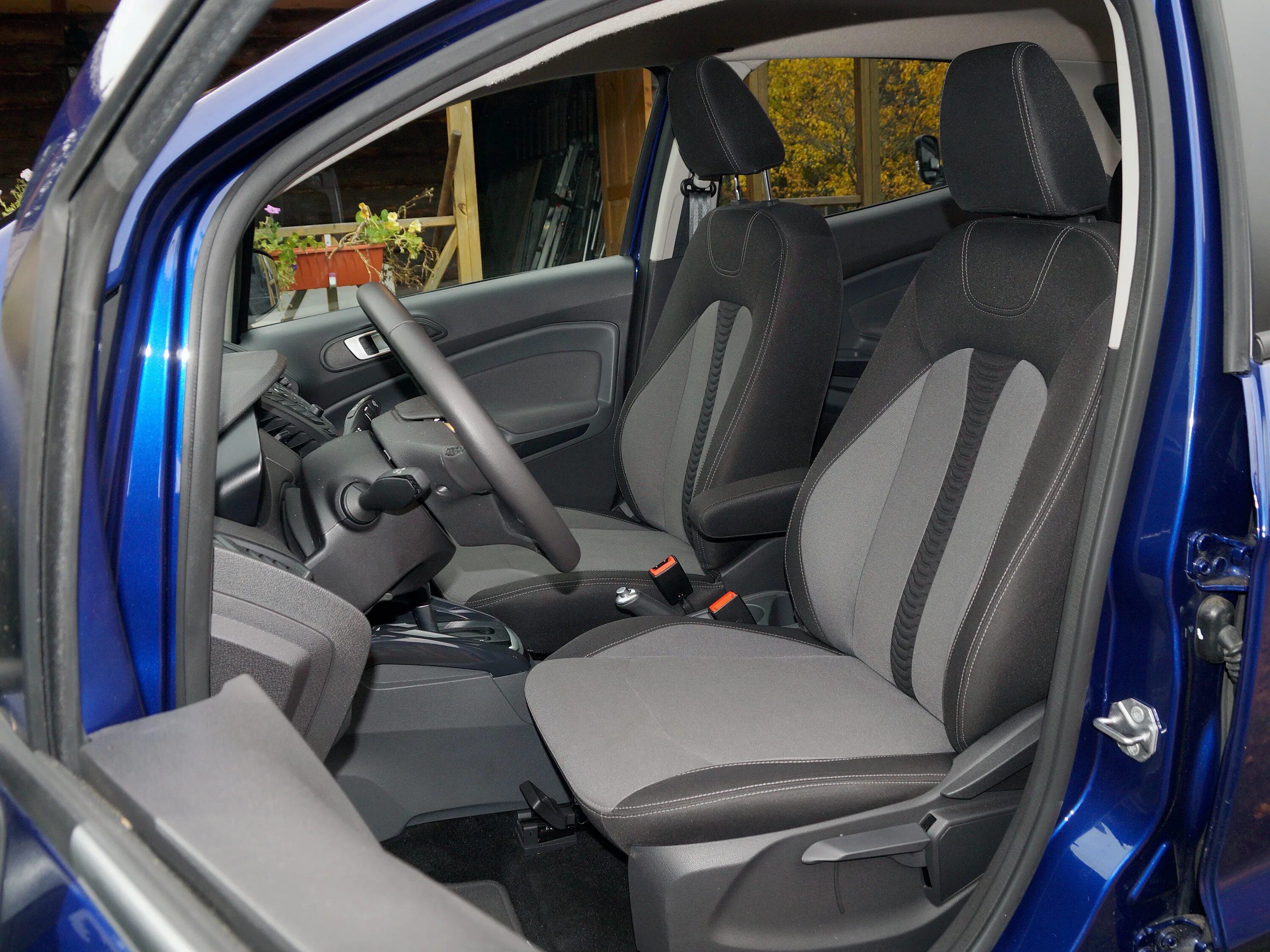 Форд экоспорт сиденья. Форд экоспорт сиденья. Ford ecosport заднее сиденье. Ford ecosport салон. Форд экоспорт сидения.