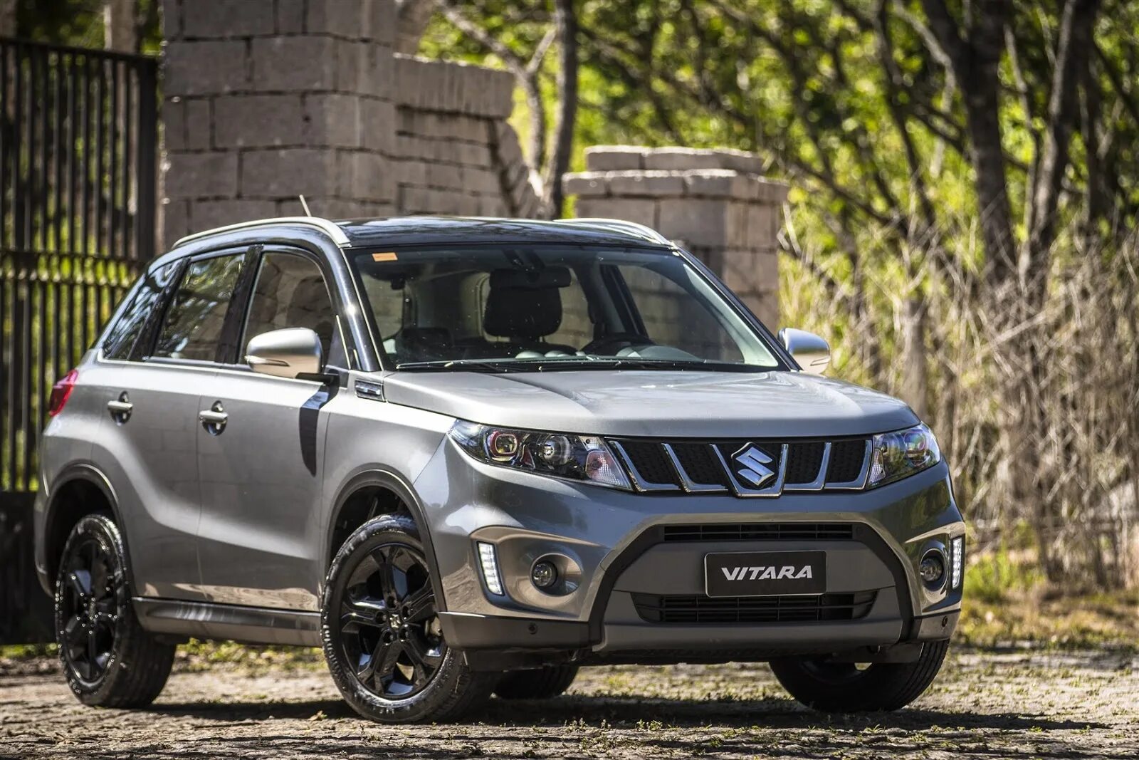 Сузуки витара 2023 купить. Suzuki Vitara 2021. Сузуки Витара 2015. Suzuki Grand Vitara 2015. Suzuki Vitara 2015.