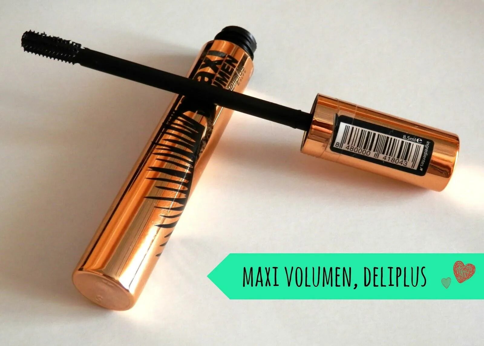 Тушь maxi. Deliplus тушь. Тушь Mad Max Mascara. Испанская тушь. Тушь 7d.