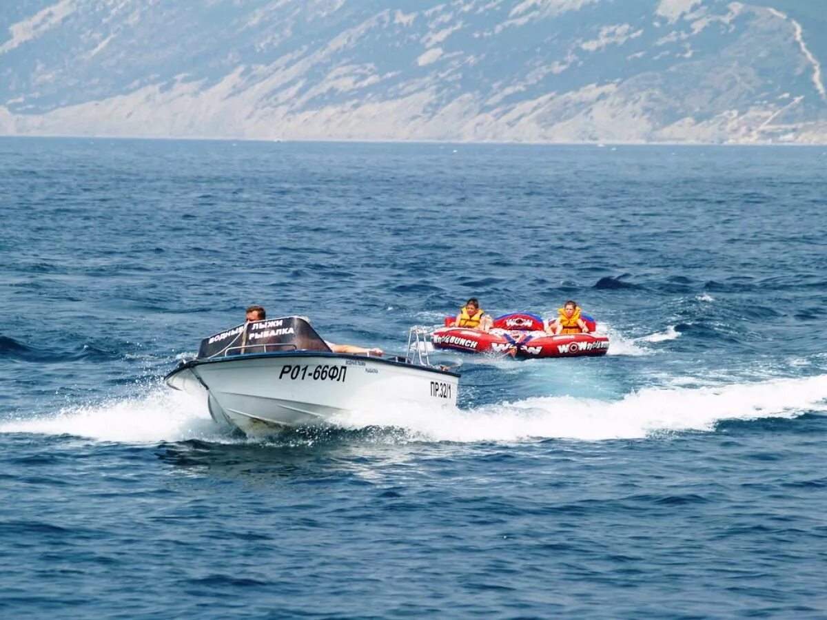 Морские прогулки в абхазии. Морские прогулки анапа. прогулка на катере анапа. морская прогулка абхазия. катер &quot;анапа&quot;.