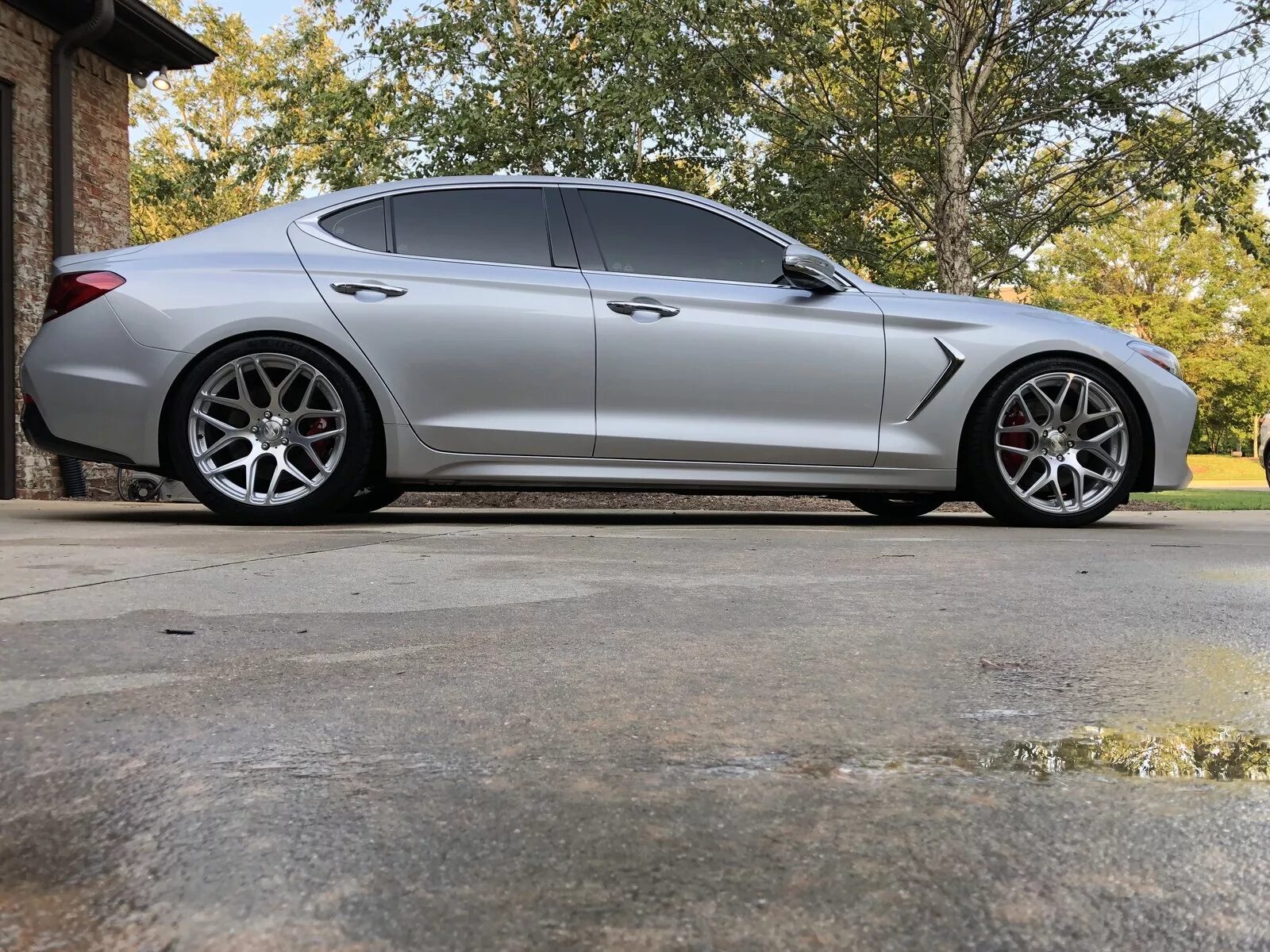 Genesis g70 r20. Hyundai Genesis g70 диски. Диски Genesis g70 r19. Дженезис r70. Диски на генезис