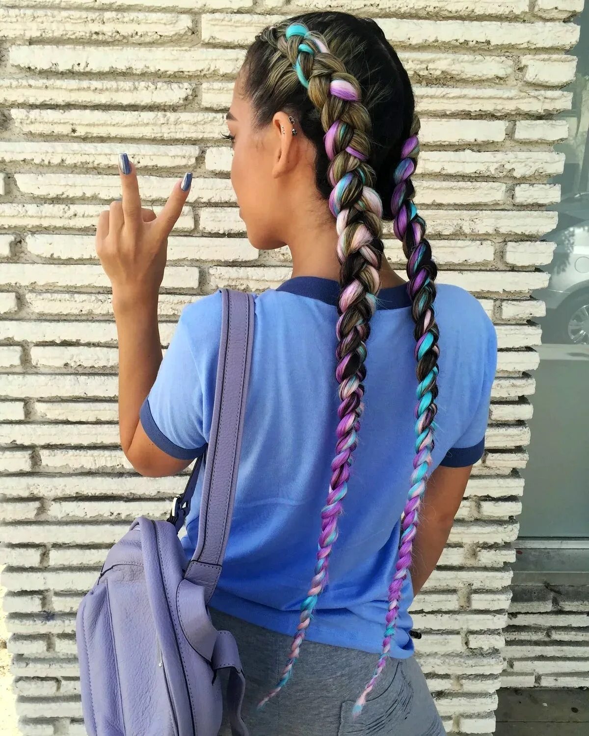 Косы. Красивые причёски для девочек. Включи косички. Прическа две косички. Косички канекалон jumbo braid.