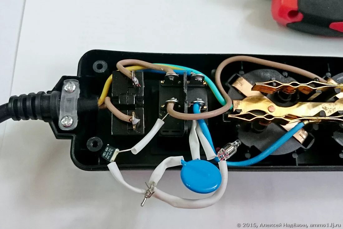 Apc essential surgearrest p43b-rs. Сетевой фильтр pilot s (s3m). Сетевой фильтр defender dfs 603 (99407), 3 м. 8b, 1. Ippon ab45 сетевой фильтр.