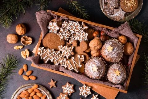 4 cookies