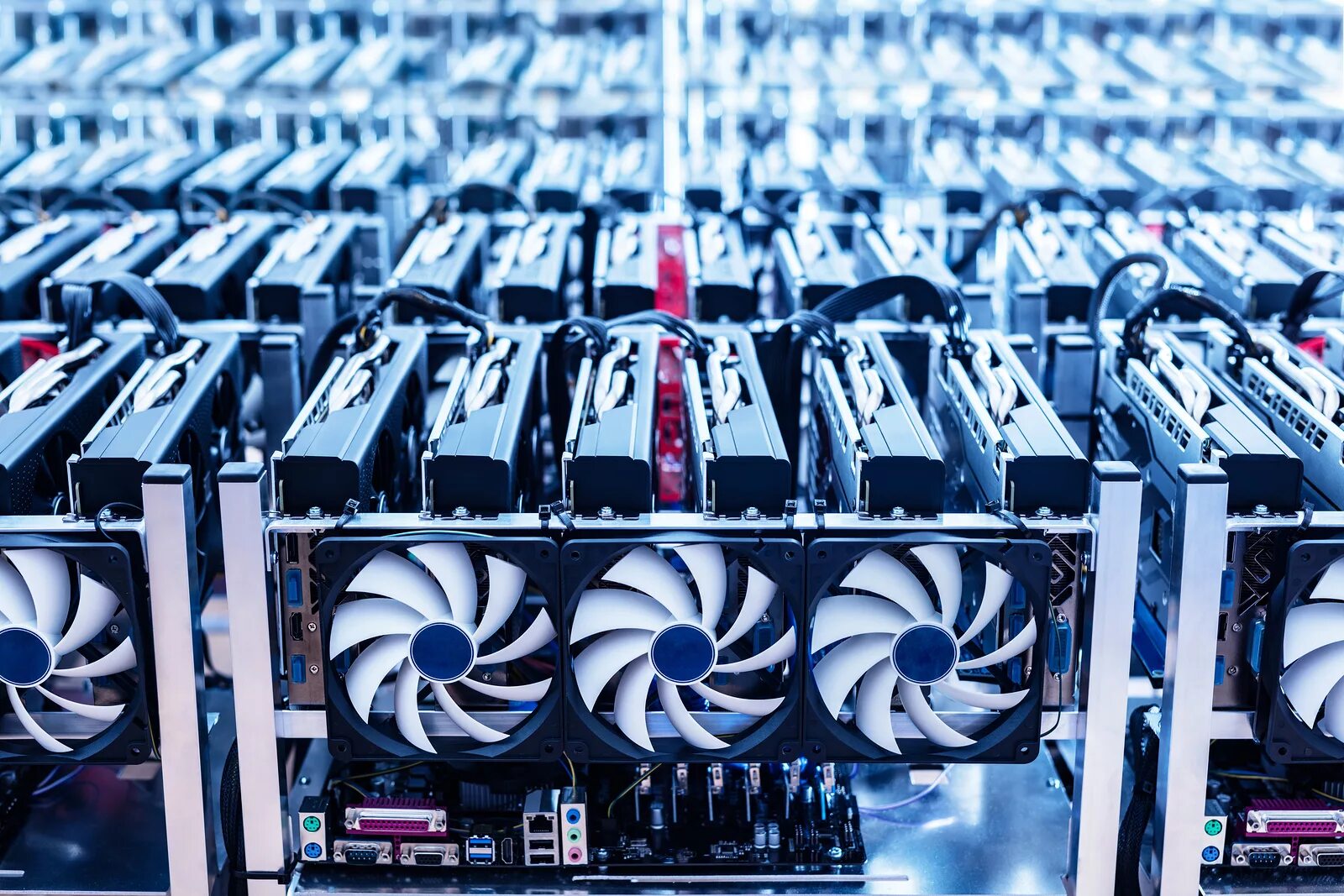 Clore майнинг. Майнинг ферма на RTX 3090. Майнинг ферма 2060 super. Асик майнеры ферма. ASIC Miner ферма для майнинга.