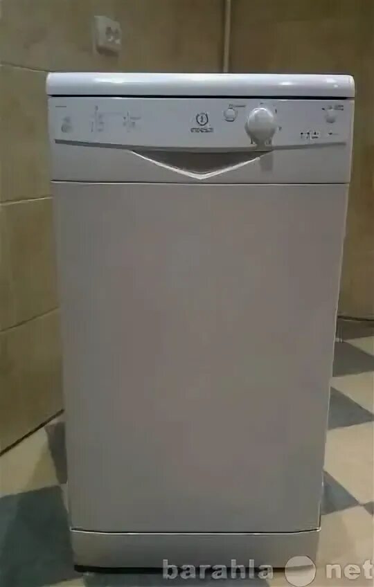 Посудомоечная машина индезит dsg. Посудомойка Индезит DSG 0517.