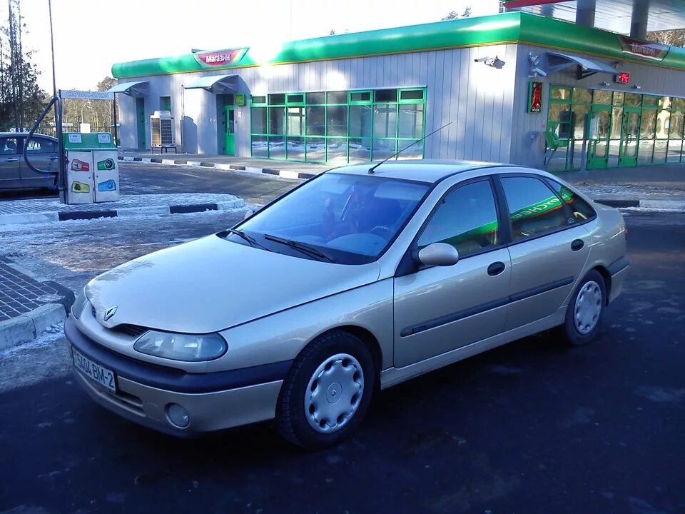 Renault Laguna 1998. Рено Лагуна 1. Рено Логан 1998. Рено Лагуна 1998.