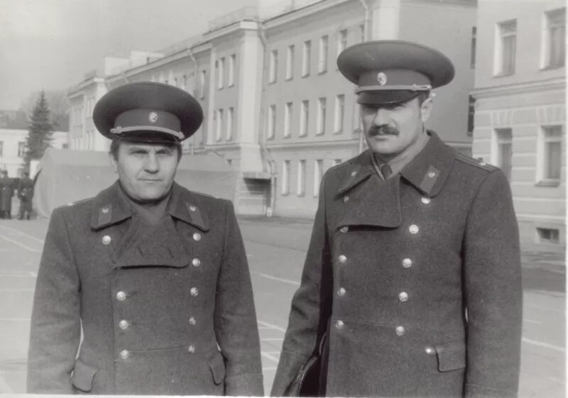 Ленинградское пехотное училище имени с м кирова. Ленинградское высшее общевойсковое командное училище. Ленинградское пехотное училище 1941. Ленпех 81 85. Ленинградский командный училище.