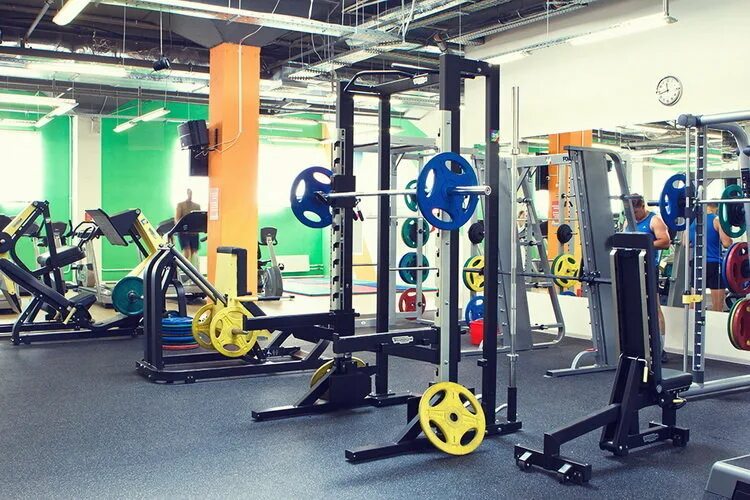 Фитнес-клуб Alex Fitness у метро Тушино