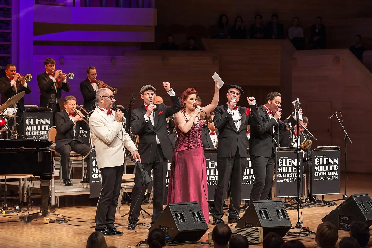 оркестр билеты. концерт вчера в москве. оркестр волынщиков из москвы. тинькофф арена imperial orchestra. фотографии победители международных конкурсов.