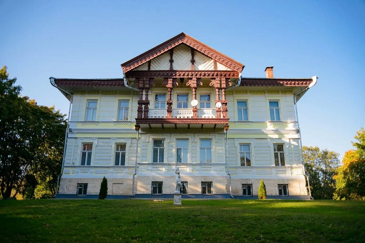 В старинной усадьбе где. Усадьба барона Жомини Нижегородская область. Усадьба барона Жомини (Гагинский район). Усадьба Жомини Гагинский район Нижегородской области. Усадьба барона Жомини Нижегородская область Гагинский район.