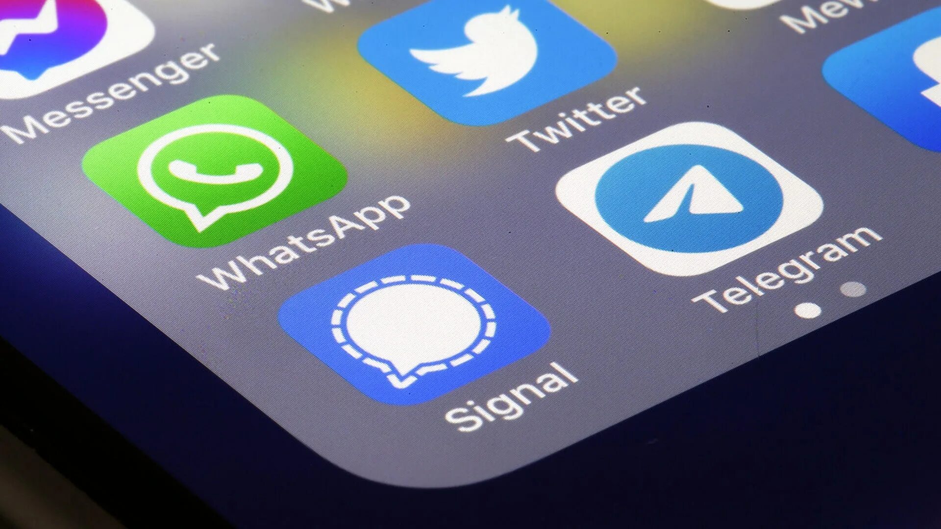Signal messenger. Signal мессенджер. мессенджеры telegram и whatsapp. signal whatsapp. telegram and signal.
