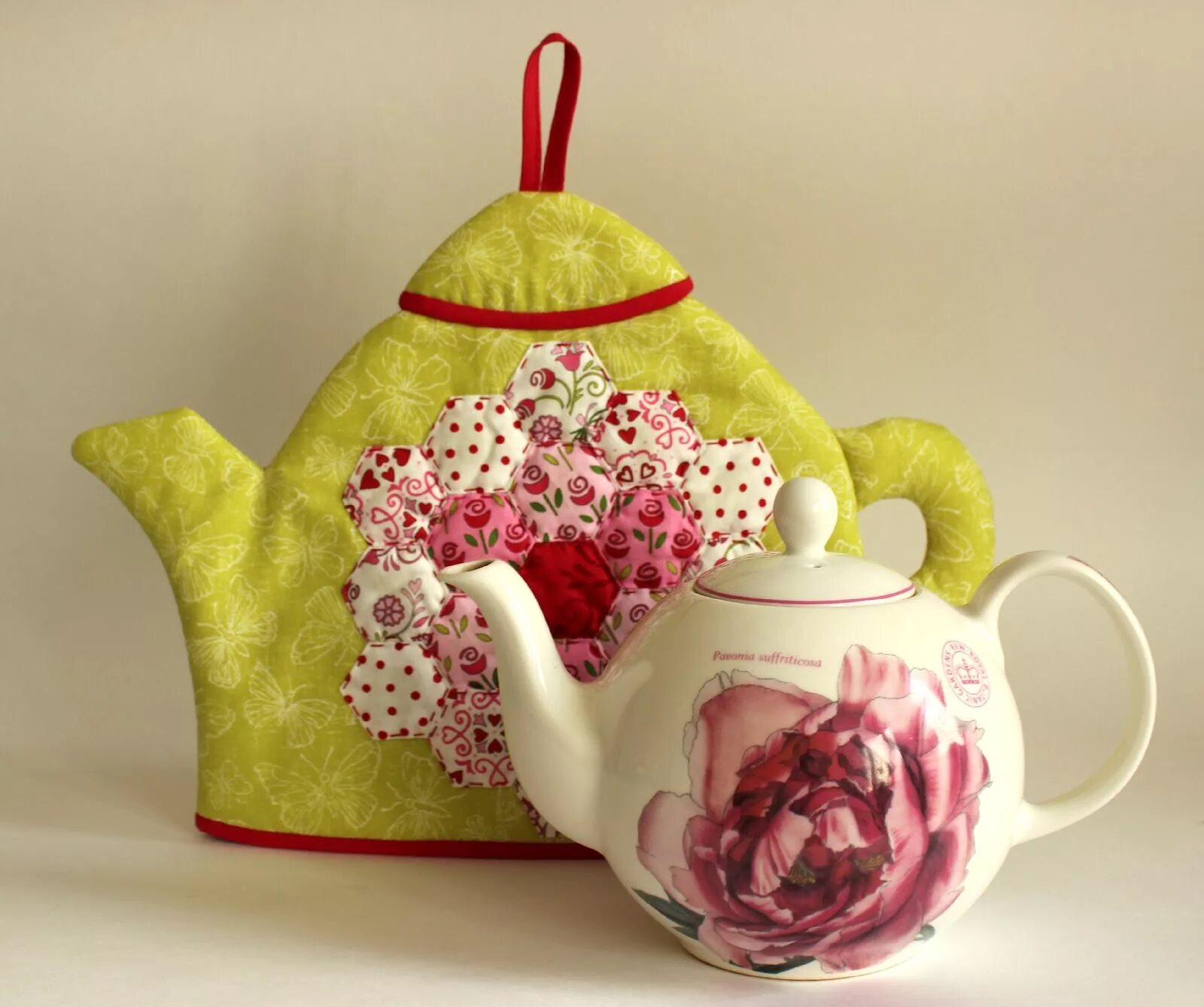 Заварочный чайник своими руками. Грелка на чайник. Грелка на чайник. Грелка для заварочного чайника. Грелка на чайник.