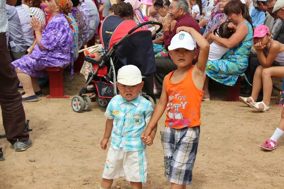 погода в ергенинском калмыкия. в калмыкии п ергенинский футболисты. погода в ергенинском калмыкия. шавлинова данара ергенинский. п ергенинский школа кетченеровский район.