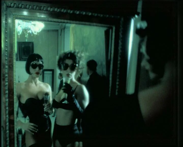 Enigma gravity. Enigma gravity of love фото. Энигма vol 4. Enigma - gravity of love 1999. Enigma - gravity of love (greatest hits).