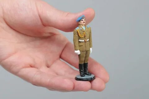 Лепить солдатиков