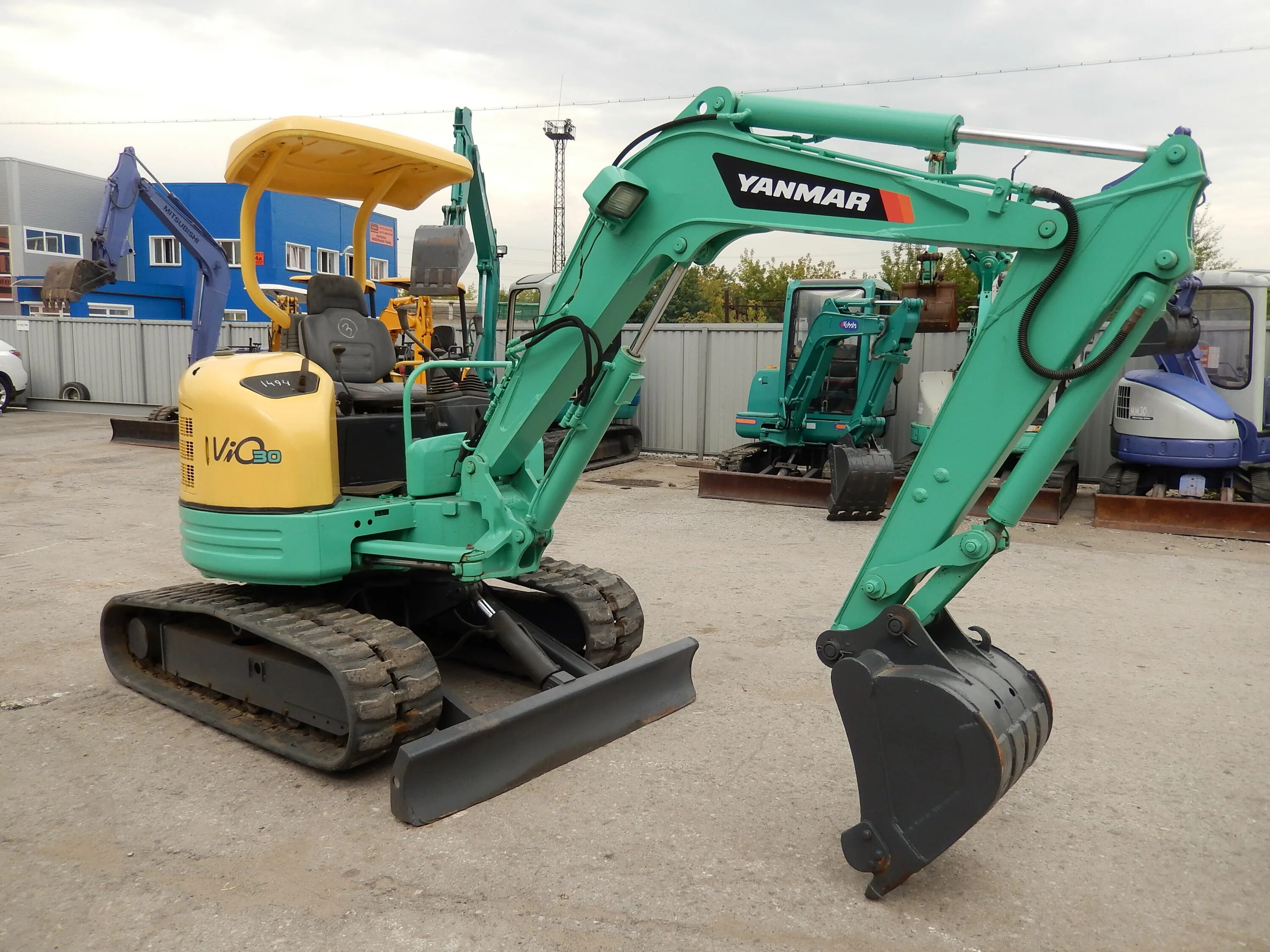 Мини янмар. Мини экскаватор янмар. мини экскаваторы yanmar 30. янмар вио 30. yanmar vio30.