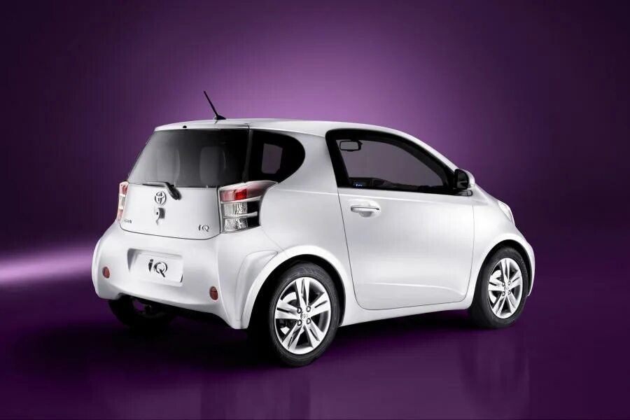 Toyota iQ: Six Degrees of Innovation - Toyota Media Site