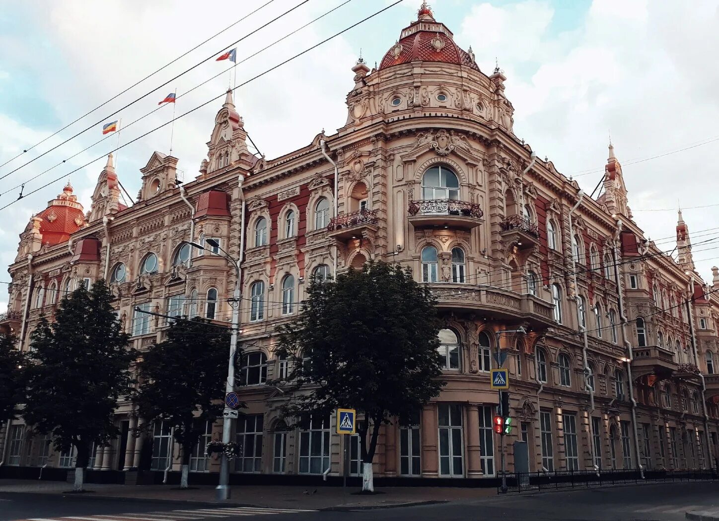 Большая Садовая улица Ростова-на-Дону. Здание городской Думы (Ростов-на-Дону). Городская Дума Ростов на Дону. Улица Садовая Ростов на Дону.