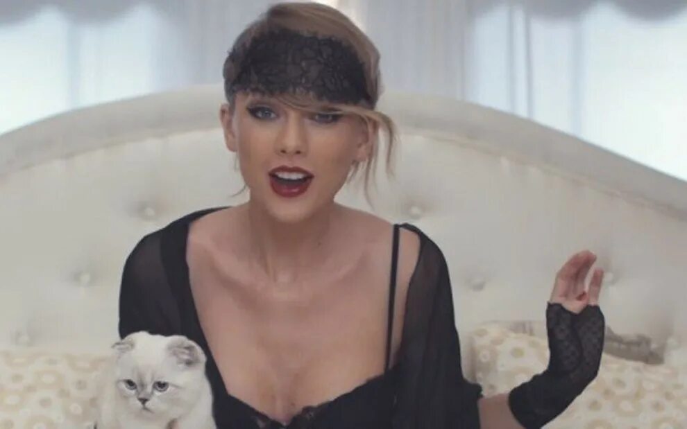 Shout out blank space. Taylor swift blank space актер. тейлор свифт бланк спейс. тейлор свифт 1989 taylor&#039;s version. blank space taylor.