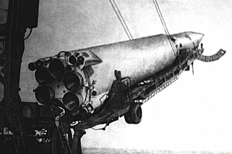 Р значит ракета. Ракета р-16. р-16 баллистическая ракета. межконтинентальные баллистические ракеты р-16.