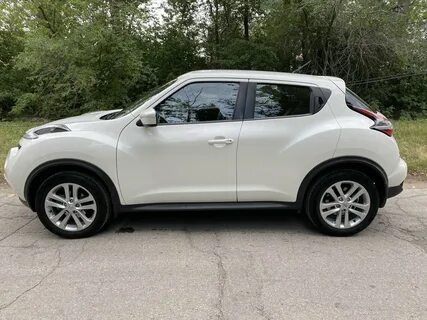Nissan белая