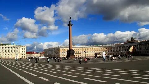 Площадь д