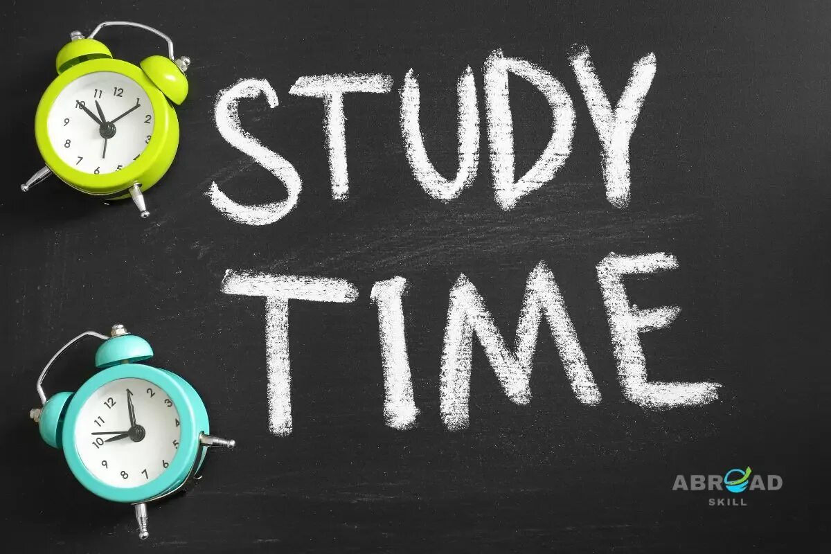 It is time to study. Study надпись. картинки с надписью стади. будильник вид сверху. study time.