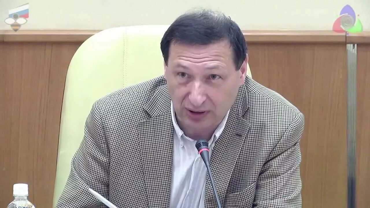 Кагарлицкий б ю. Кагарлицкий коммунист. кагарлицкий с бородой. кагарлицкий борис последнее фото. борис кагарлицкий рост.