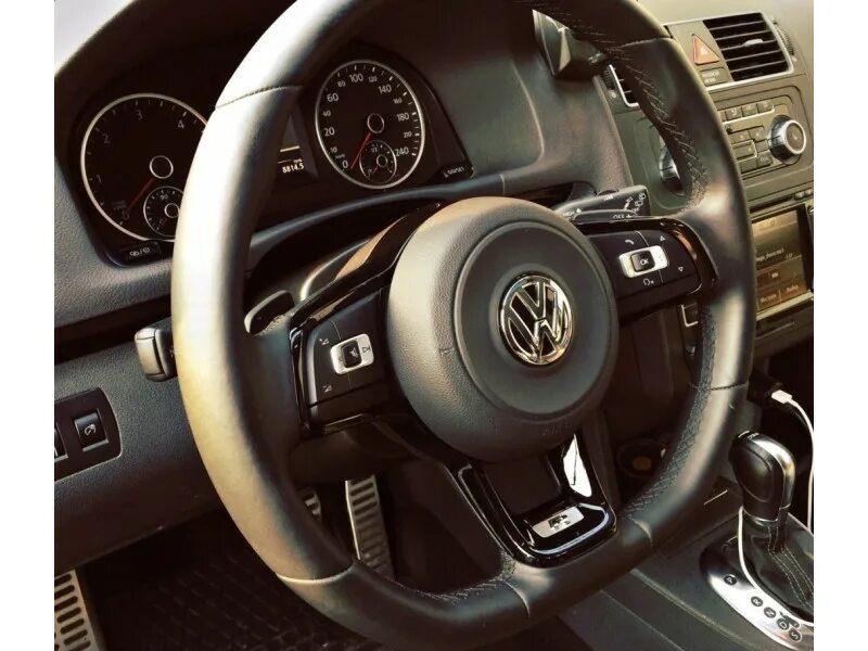 Руль r line. Руль volkswagen r-line. руль фольксваген джетта 6 2014. руль r line passat b7. руль vw golf 6r.