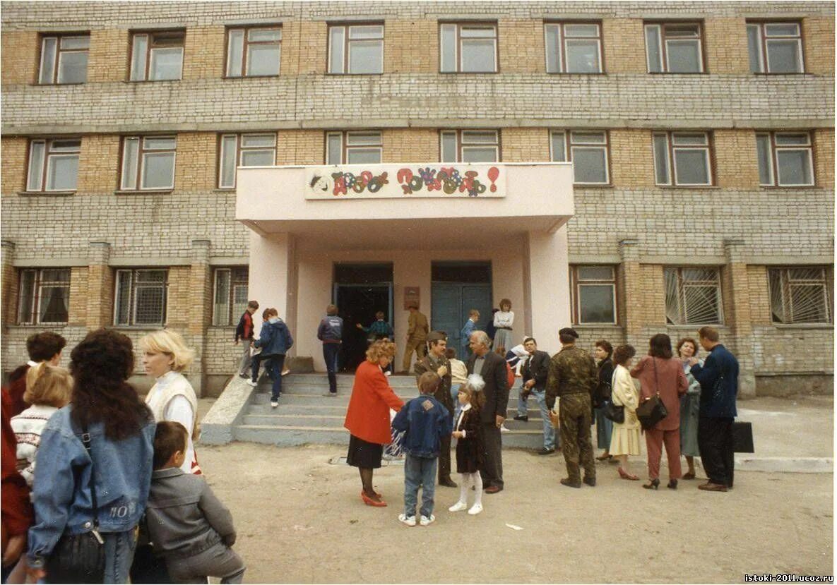 рощинский самарская область школа. погода рощинский самарская. танк т-34 рощинский самарская обл. военная часть в рощинском самарской области. посёлок рощинский самарская область.