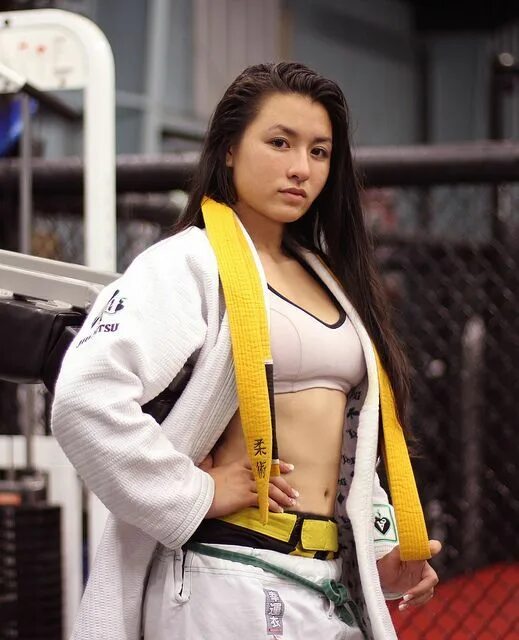 ким джису black pink. джитсу 100 девушек. блэк пинк джису 2021. блэк пинк джису фигура. Kim jisoo blackpink.