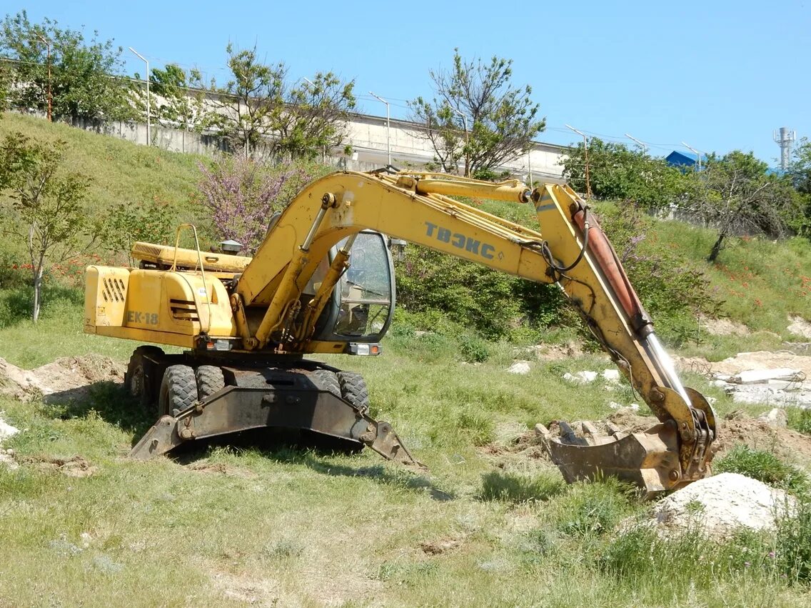 Ек-18-20. Экскаватор колёсный твэкс ек-18. Ек-18 экскаватор. Твэкс ек-18. Экскаваторе 18.