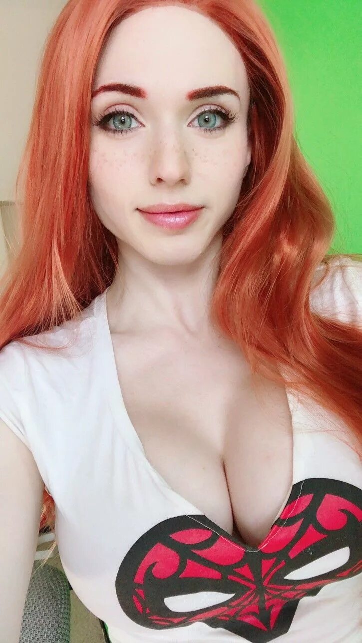 Redhead onlyfans. Кейтлин Siragusa. Кейтлин Amouranth Сирагуса. Кейтлин Siragusa redhead.