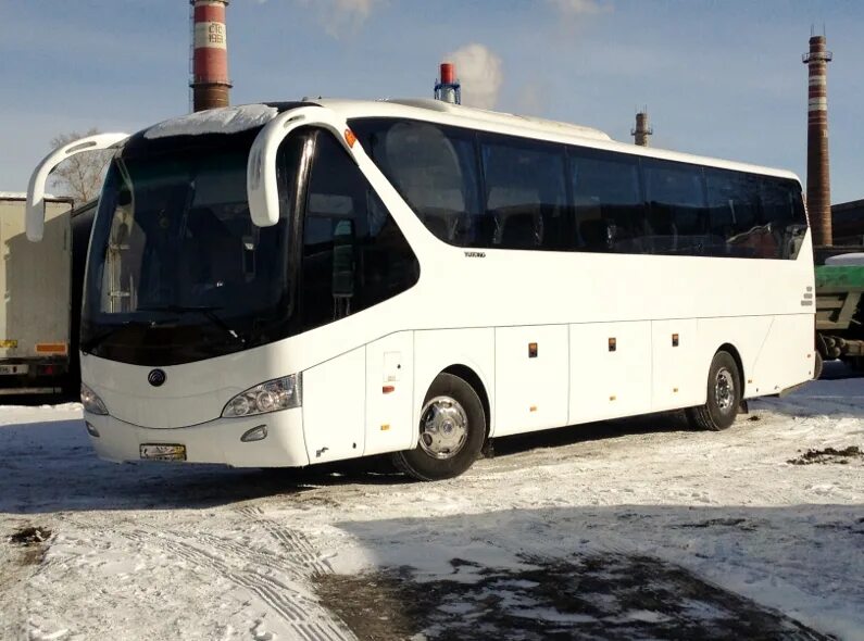 Автобус ютонг туристический бу. Yutong zk6129h автобус. Ютонг zk6129h. Туристический автобус Yutong. Тур автобус Ютонг.